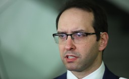 Żaryn: Publiczna kontrola odbije się na skuteczności służb [WYWIAD]