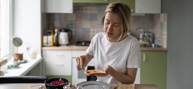 Kiedy pić kawę, by żyć dłużej? Naukowcy ustalili optymalną godzinę