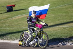 Prezes polskiego klubu apeluje do kibiców, by nie grozili rosyjskiemu zawodnikowi