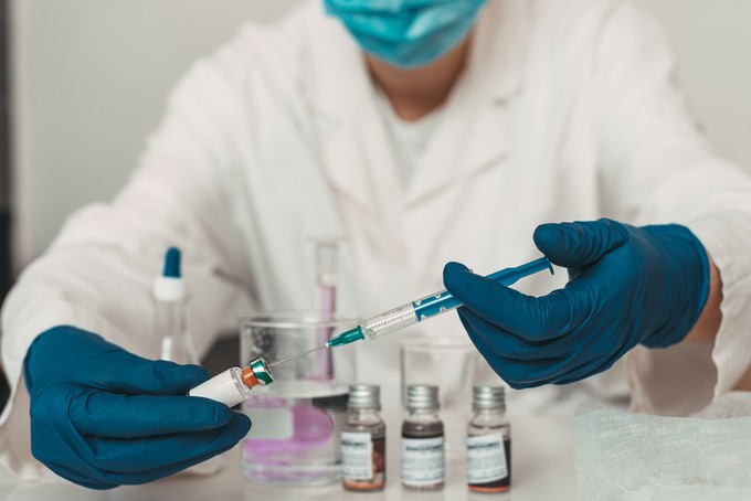 Omikron: kiderült, meddig véd a Pfizer harmadik oltása