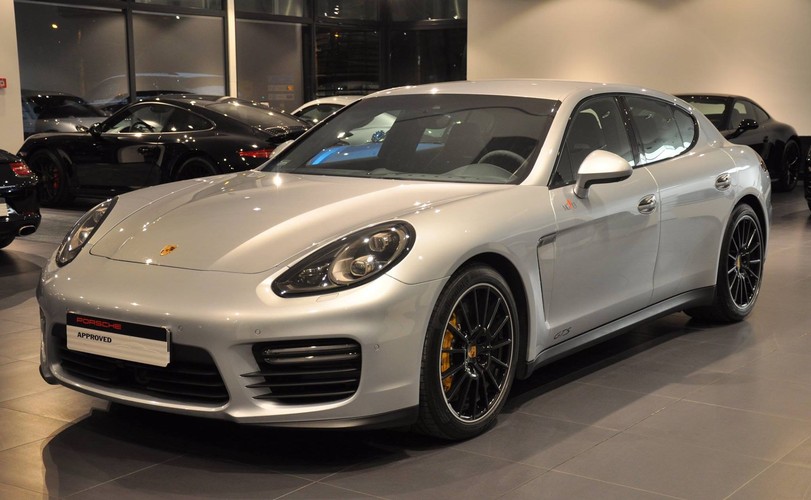 Porsche panamera GTS