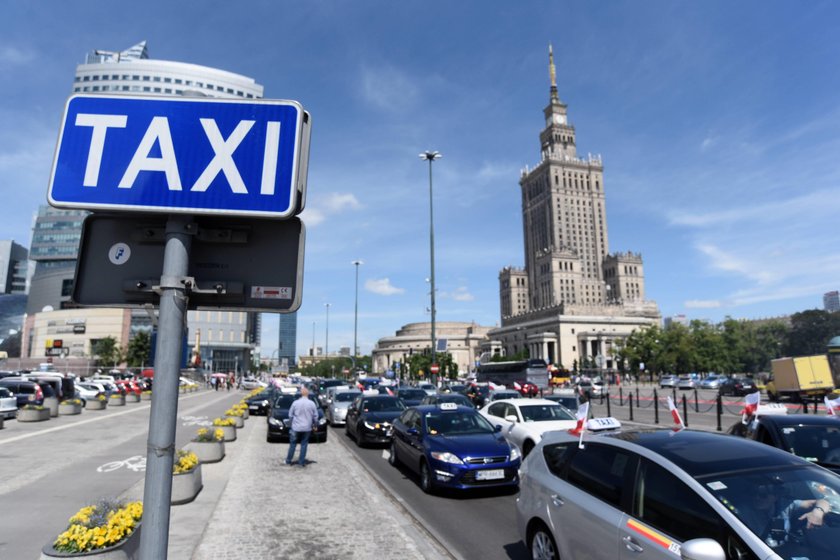 Tyle zapłacisz za taksówkę w Warszawie