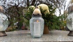 Tych zniczy nie stawiaj na grobie. Ten błąd popełnia wielu Polaków