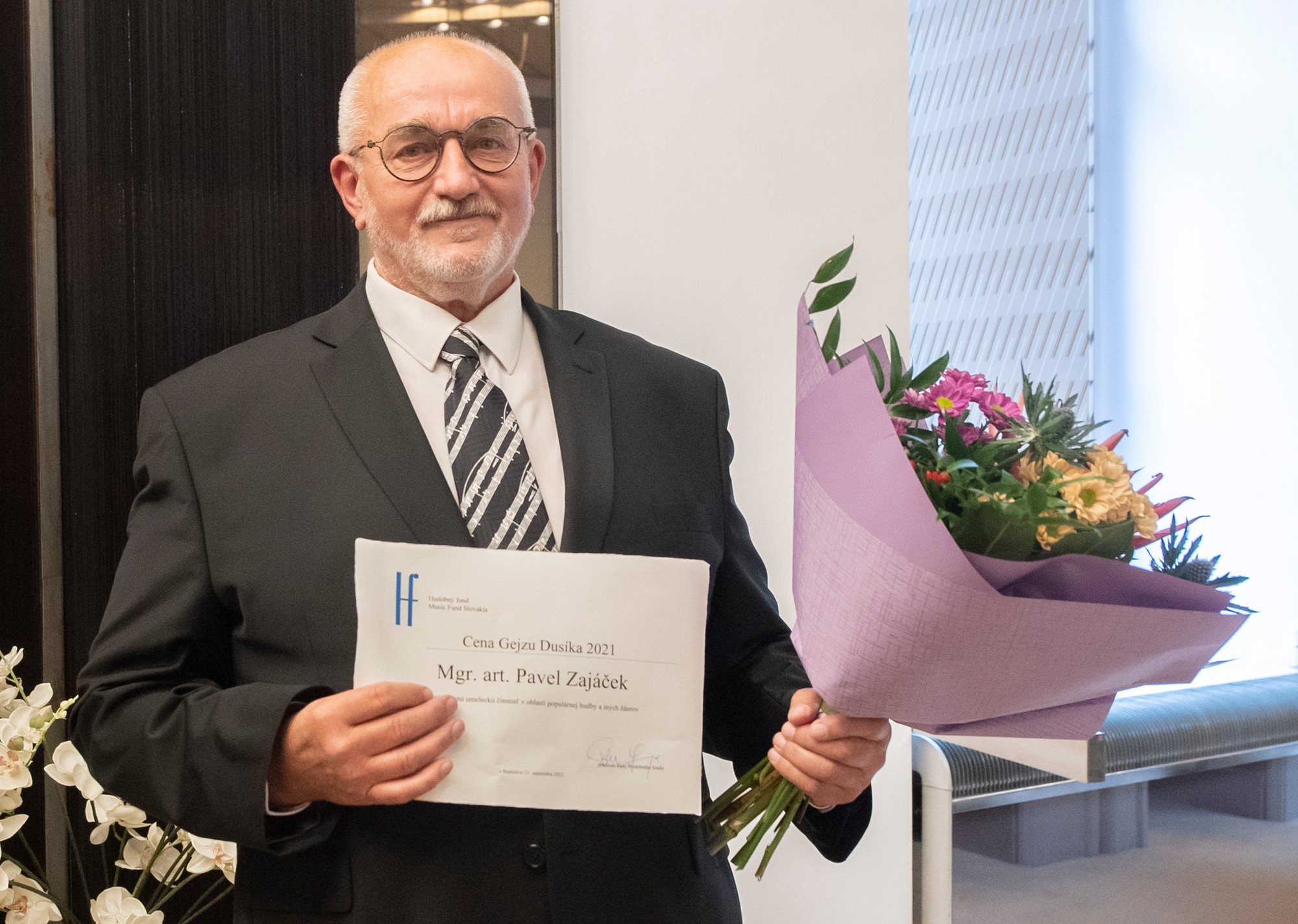 Slovenský dirigent, hudobný skladateľ, aranžér a multiinštrumentalista Pavel Zajáček.
