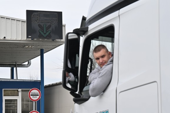 ALARM MEĐU PREVOZNICIMA: Srbiju čeka novi radikalan protest na svim granicama! Šengen 