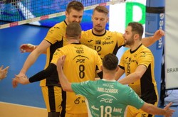 PGE Skra wskoczyła na czwarte miejsce. Czas na play offy u siatkarzy