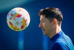 Robert Lewandowski i Barcelona w derbach mają okazję do rehabilitacji