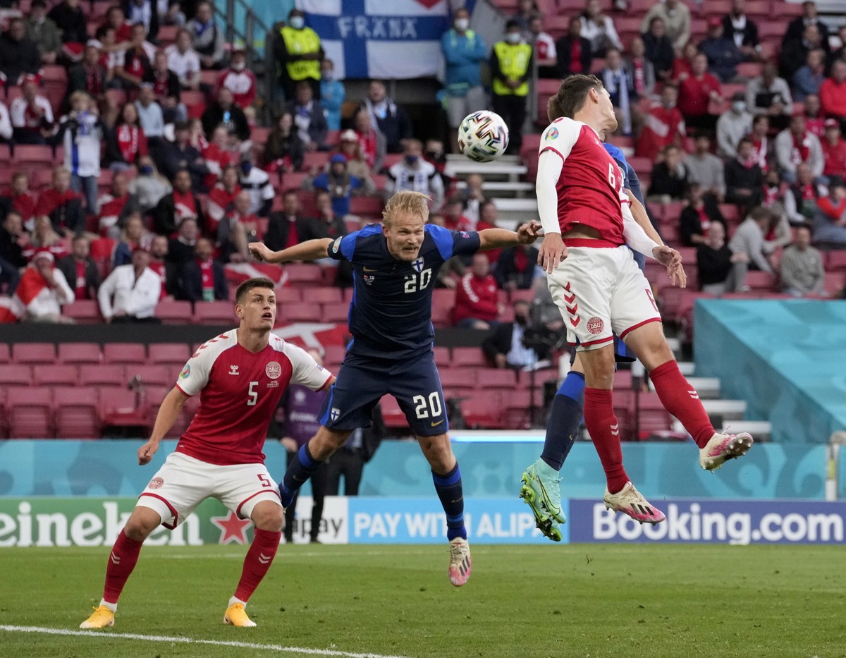 Fin Joel Pohjanpalo w trakcie meczu Dania - Finlandia w Kopenhadze