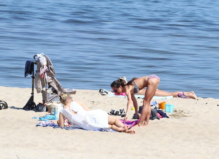 Marta Kaczyńska z byłym mężem na plaży