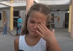 Tina iz Obrenovca prvog dana škole