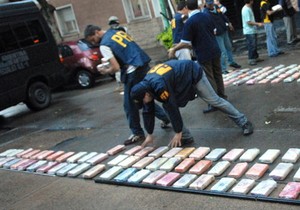 7439_1010drogaargentinafotot