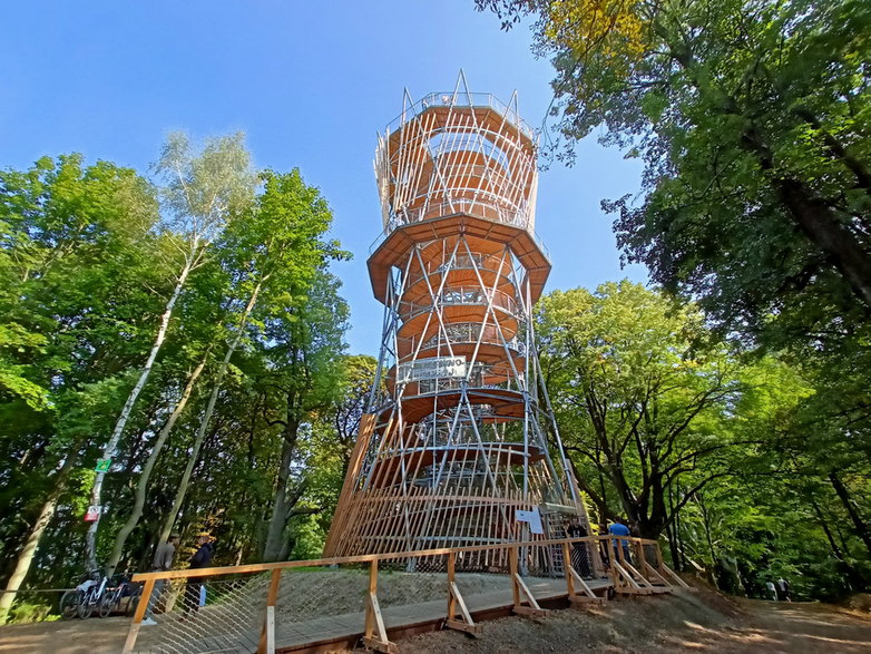 Wieża w Szczawnie Zdroju. Wejście jest bezpłatne