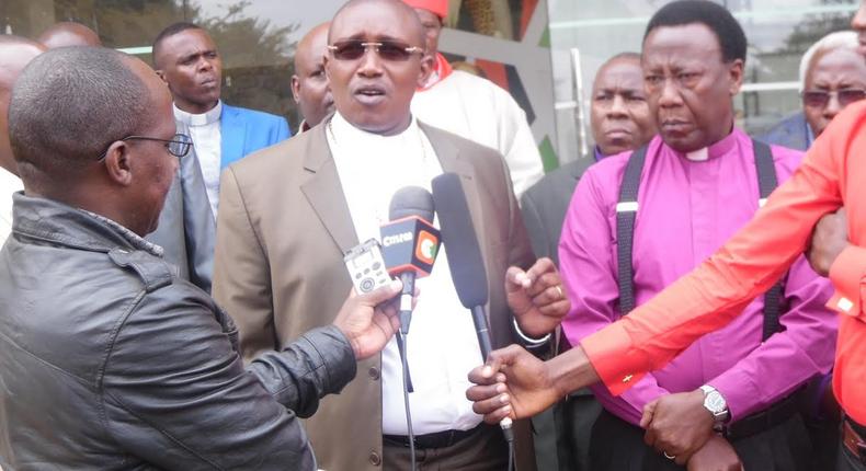 File image of Gakuyo addressing the press flanked by other religious leaders