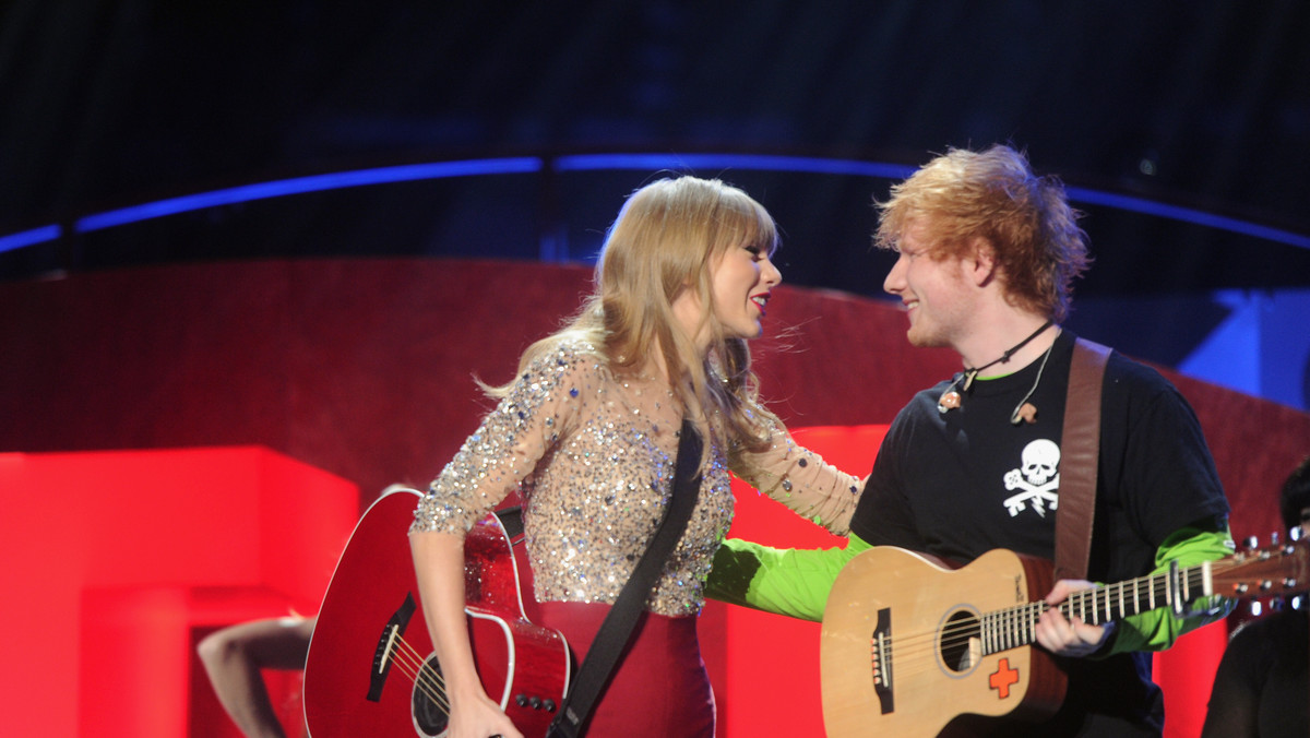 Taylor Swift i Ed Sheeran mają się czego wstydzić. Para zaliczyła kompromitujący występ w duecie podczas koncertu w New Jersey.
