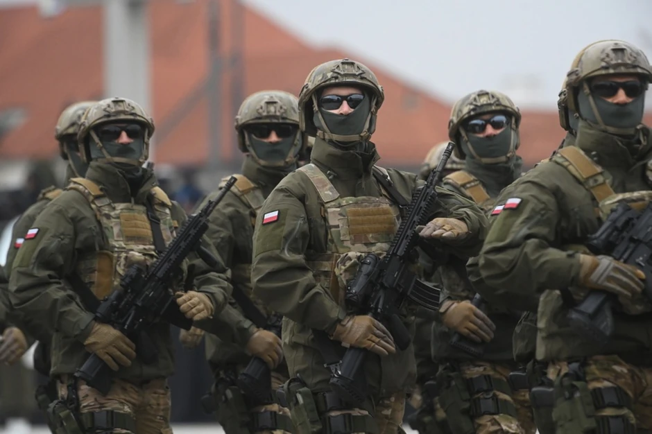 Poljska vojska na paradi povodom Dana nezavisnosti u Varšavi 11. novembra