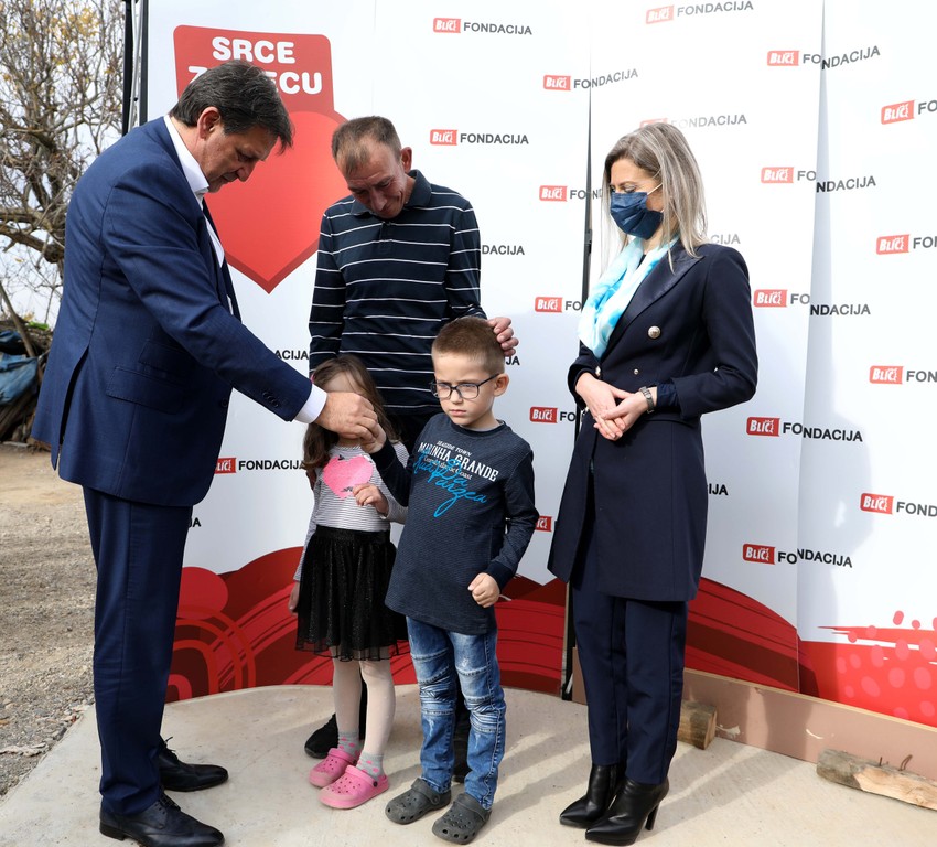 Valentina Milosavljević prisustvovala je svečanom uručenju ključeva od nove kuće