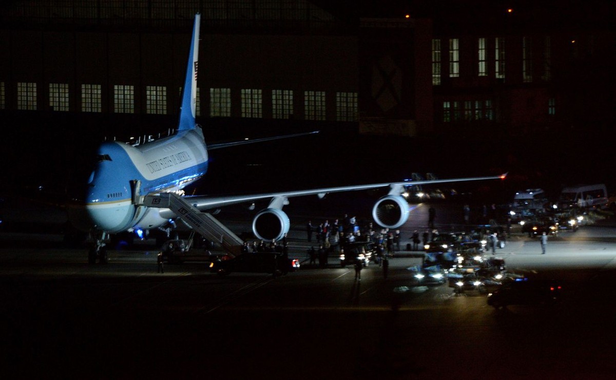Samolot Air Force One z prezydentem USA Barackiem Obamą na pokładzie