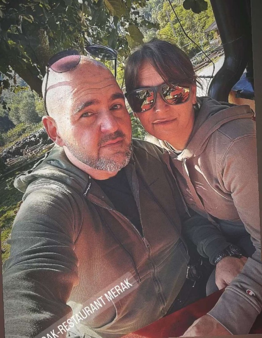 Majka Branka sa novim dečkom