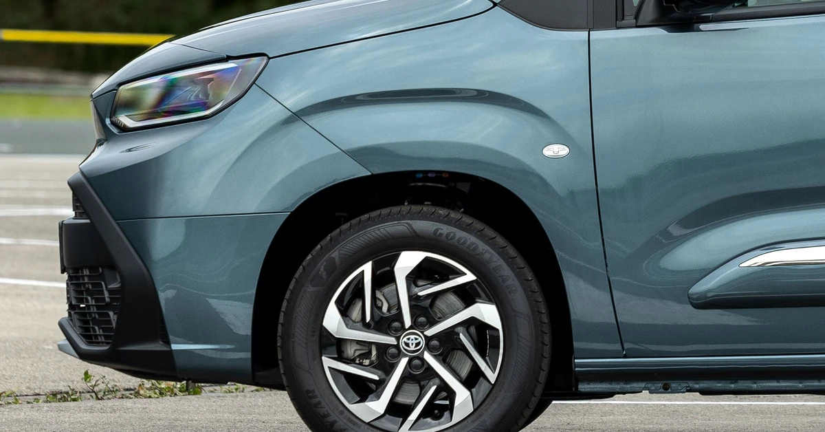 Ma 144 KM i kosztuje 55 200 zł. Oto nowa Toyota z silnikiem 2.0