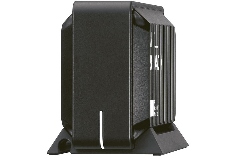 W komplecie z WD Black D30 znalazł się stojak z wbudowaną prowadnicą kabla USB 