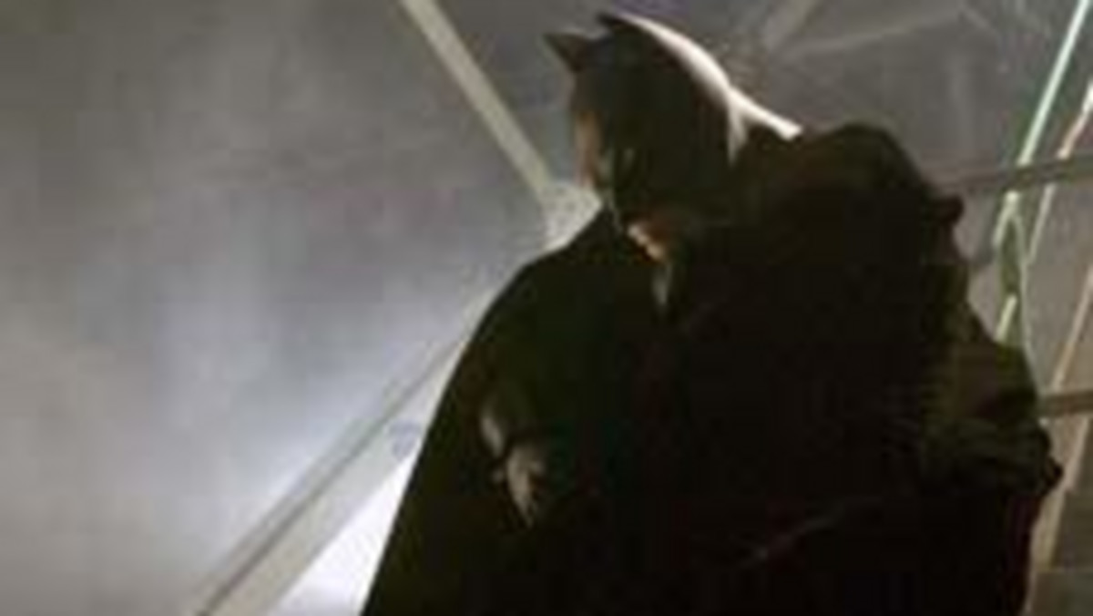 "Batman Begins" to kolejny obraz wytwórni Warner Bros., który trafi jednocześnie do normalnych i wielkoformatowych kin.