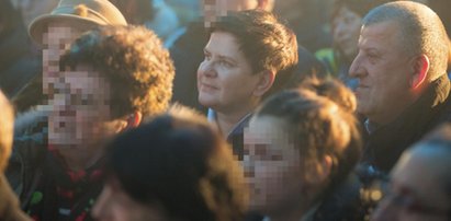 Beata Szydło z ukochanym na koncercie pop-rockowego zespołu