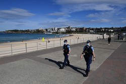 Delta atakuje Australię. Połowa ludności kraju w lockdownie