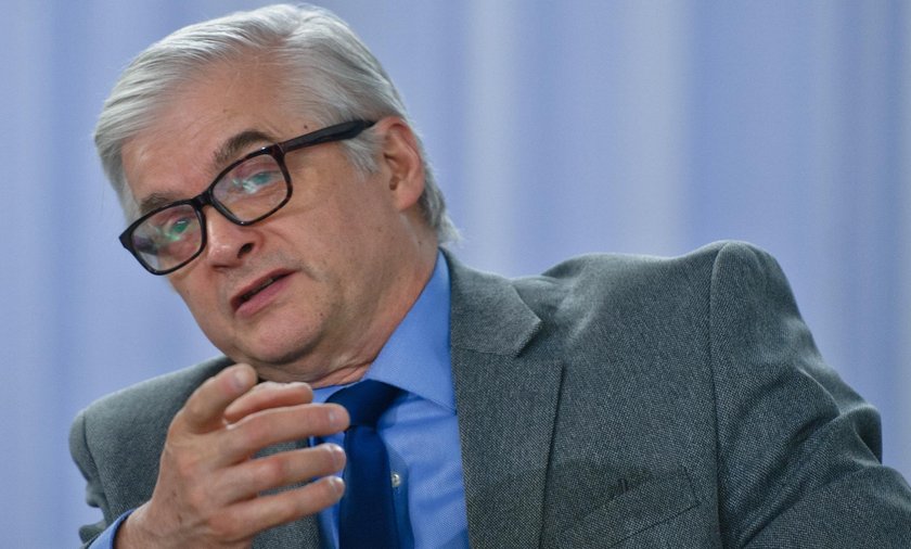 Byly Premier Wlodzimierz Cimoszewicz Mowi O Korupcji W Czasach Porozumienia Centrum