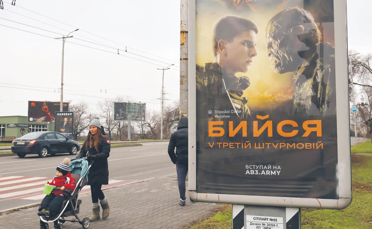 Zełenski twierdzi, że zmiany dotyczące mobilizacji wymusiło wojsko