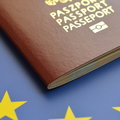 Kto będzie drukował polskie paszporty i dowody? Spór Warszawy i Brukseli o wolny rynek i bezpieczeństwo państwa