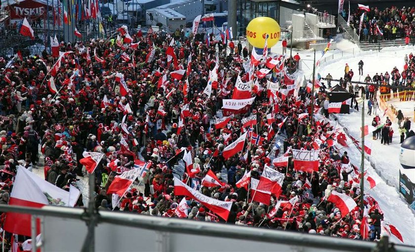 Szybko skazano kibiców