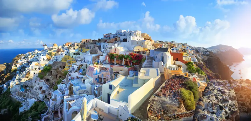 Santorini to doskonały kierunek na wakacje