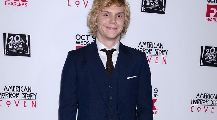 Evan Peters