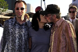 Glumica koju Srbi i vole i mrze  izgubila nevinost sa 14 godina, SEKLA NOŽEM momka, a muža varala sa ŽENOM: Ima SKANDAL OD ŽIVOTA i ne zna se šta je VEĆA KONTROVERZA