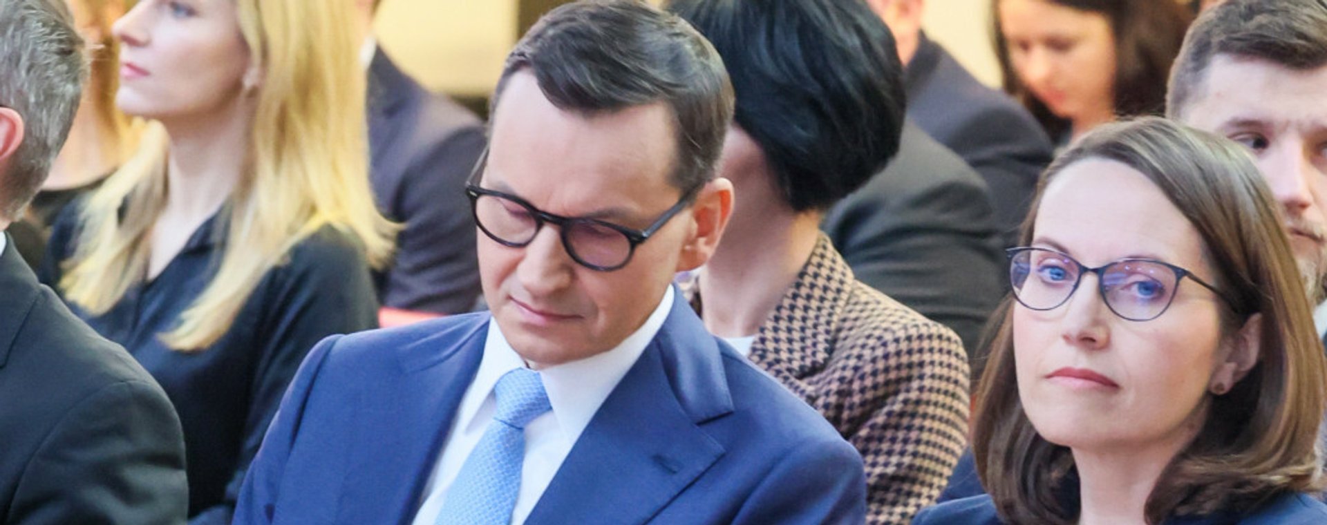 Premier Mateusz Morawiecki i minister finansów Małgorzata Rzeczkowska