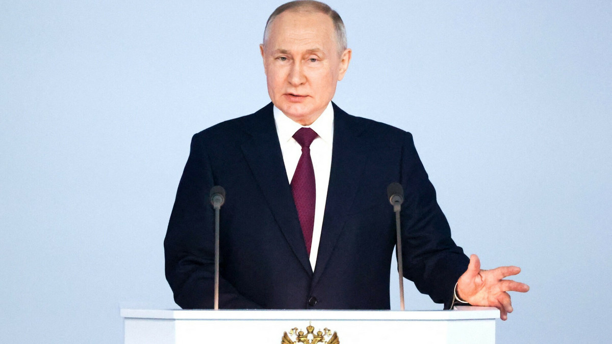 Piętnaście lat temu, 9 sierpnia, ówczesny prezydent Rosji Borys Jelcyn w orędziu do narodu ogłosił, że jego kandydatem w wyborach prezydenckich w 2000 r. jest Władimir Putin, dotychczasowy szef Rady Bezpieczeństwa FR i Federalnej Służby Bezpieczeństwa (FSB).