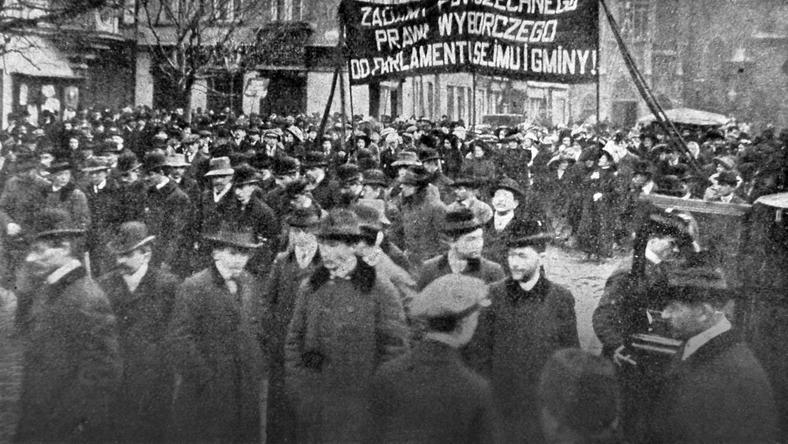 Sufrażystki w Krakowie. Dzień Kobiet w 1911 r.