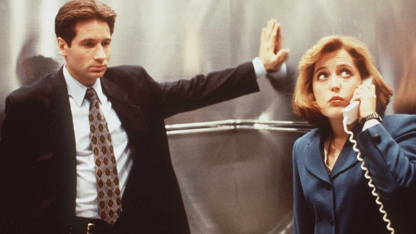 Dvojac iz serije „Dosije X" - detektivi Molder (Dejvid Dukavni) i Skali (Džilijet Anderson) | Foto: Getty Images