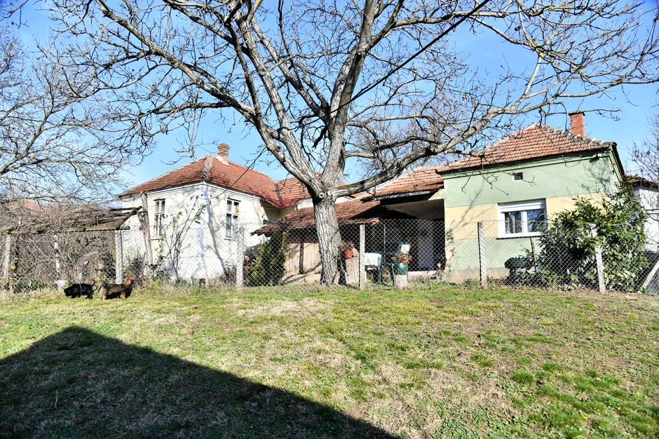 Ovde je snimana serija "Selo gori,a baba se češlja"