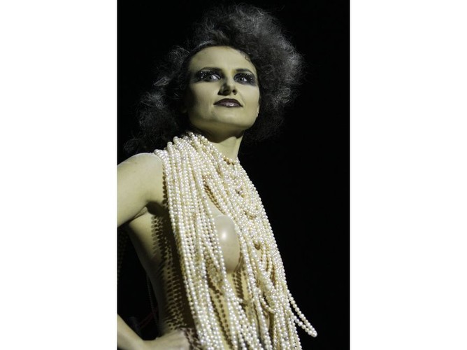 Upiorna panna młoda – niezwykły pokaz mody ślubnej na Off Fashion w Kielcach