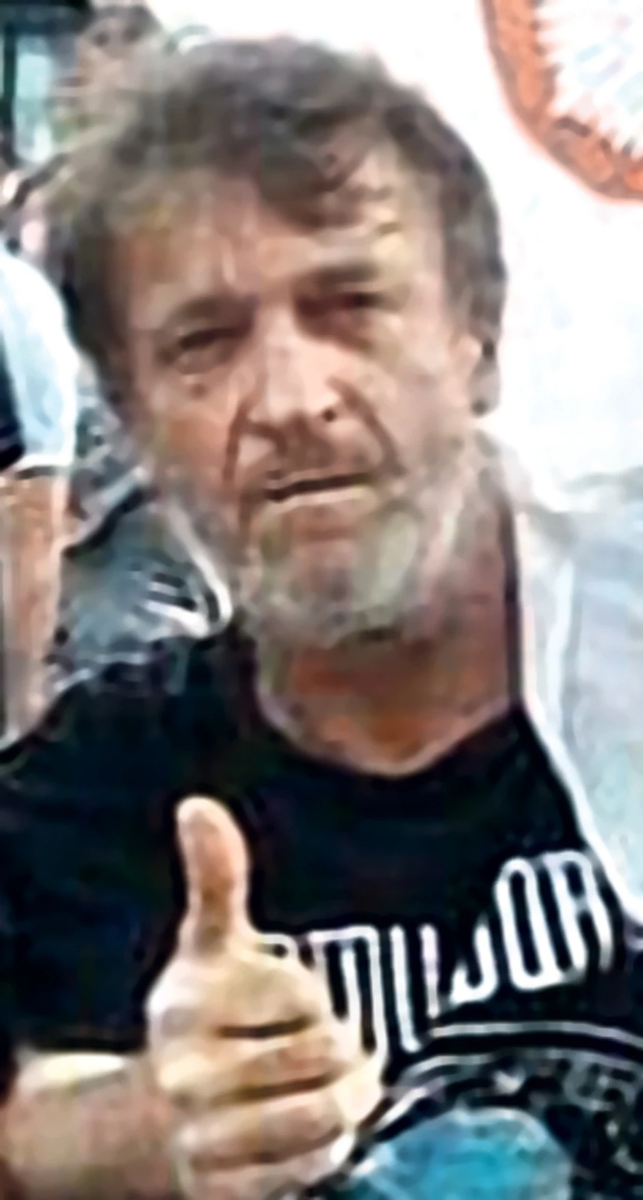 Dragan Beronja osumnjičen je da je otišao u kuću Zorana Tošovića, gde ga je nožem izbo 12 puta. Navodno, ubijeni je pretukao ženu sa kojom su obojica bili u vezi