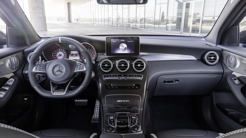 Mercedes-AMG GLC 63S – pod prąd