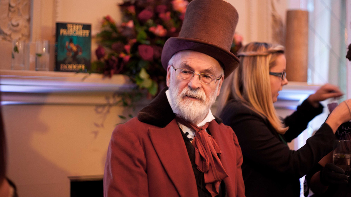 Wielbiciele twórczości Terry'ego Pratchetta wystosowali petycję do Śmierci. Żądają w niej, by przywróciła pisarza do życia.