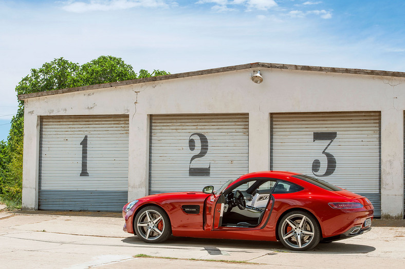 Mercedes AMG GT z podpisem inżyniera