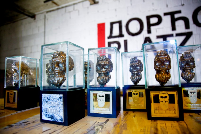 Simbolično dizajnirane nagrade