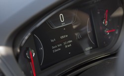 Ten samochód naprawdę spala 3,4 l na 100 km! Nowy rekord jazdy na jednym zbiorniku