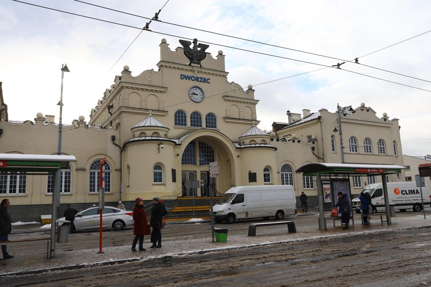 Odważny ochroniarz udaremnił atak nożownika na dworcu w Lublinie