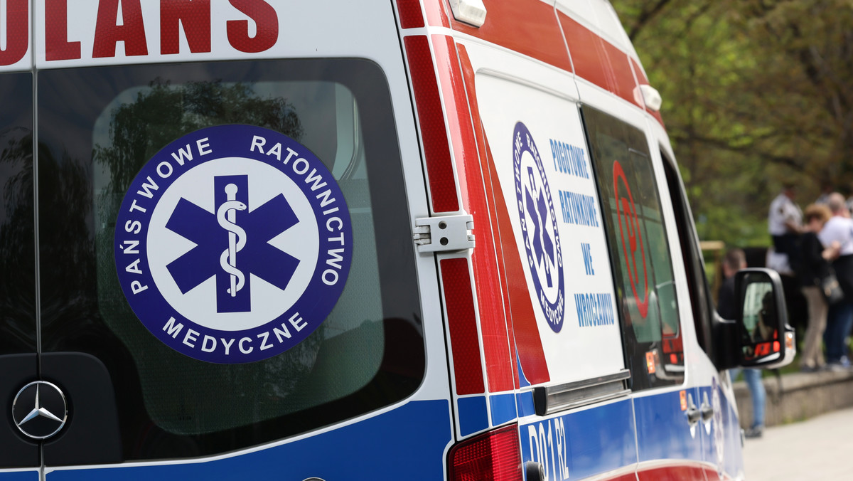 Wypadek w Strzelinie. 5-latka i 17-latka trafiły do szpitala