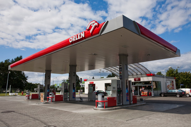 PKN Orlen podnosi od piątku hurtowe ceny benzyny o 10 zł i oleju napędowego o 2 zł na tysiąc litrów. Fot. Materiały prasowe