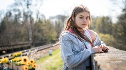 Nowy polski film oddaje głos skrzywdzonym nastolatkom. "Poruszający i niezwykle potrzebny"